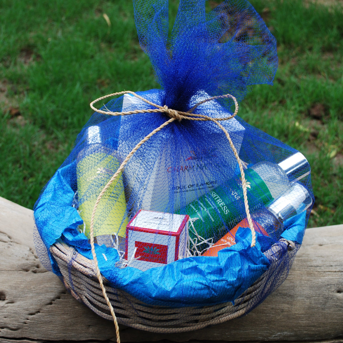Gifting Basket - (Blue Round) Accessories